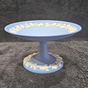 Vintage Wedgewood Jasperware Pedestal Dish